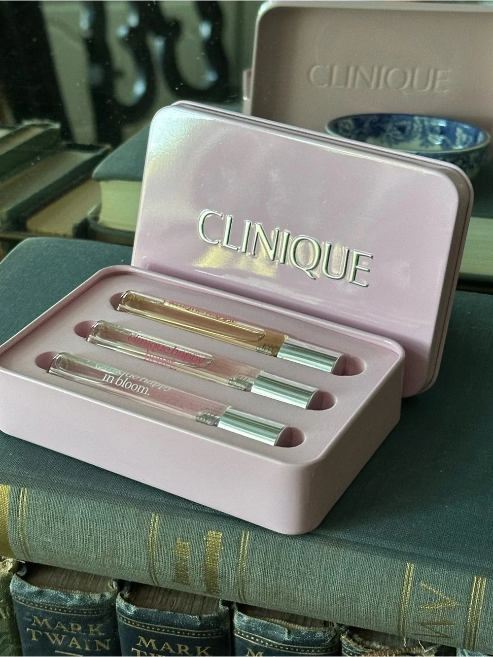 Clinique Pale Pink Travel Rollerball Fragrance Trio